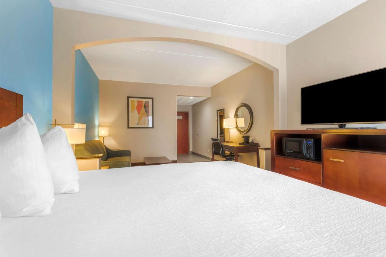 Best Western Plus Suites Greenville Exterior photo
